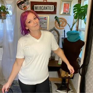 Skiny White Ribbed Casual Basics Tee Size Small